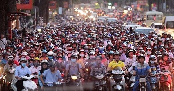 Chuyển đổi từ xe xăng sang xe điện: Xu hướng tất yếu nhưng cần lộ trình cụ thể và đồng bộ
