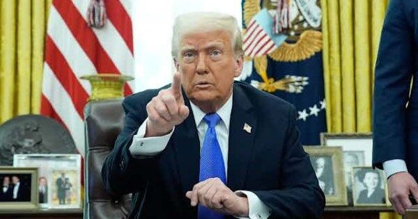 Ông Trump thông báo thuế quan với dược phẩm có thể lên tới 250%