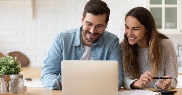 Khối ngoại đảo chiều mua ròng hơn 750 tỷ đồng, song xả gần 800 tỷ đồng một cổ phiếu công nghệ