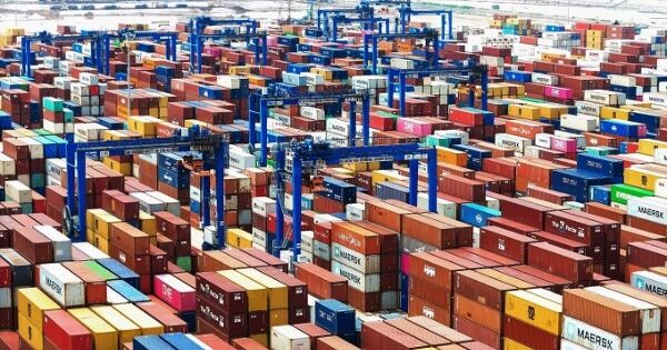 HSBC: Nửa đầu năm 2025, kim ngạch thương mại toàn cầu đạt mức cao kỷ lục do front-loading