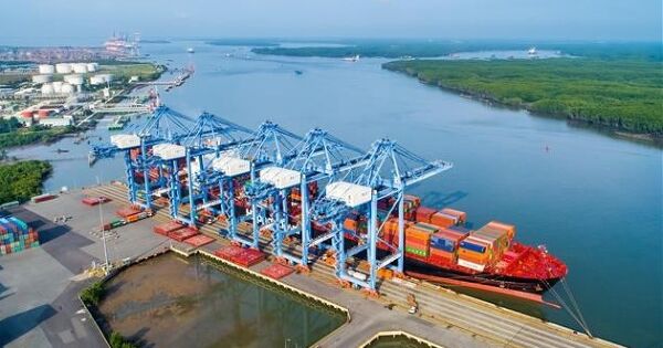 Việt Nam đặt mục tiêu trở thành trung tâm logistics lớn