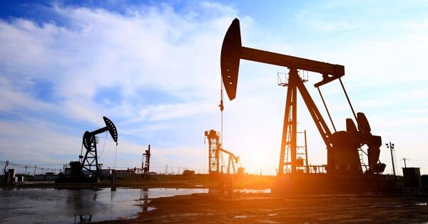 IEA: Thị trường dầu mỏ toàn cầu sẽ dư cung nhiều hơn sau đợt tăng sản lượng của OPEC+