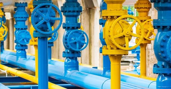 Thị trường khí đốt đối mặt nguy cơ dư thừa khi nhu cầu Trung Quốc trì trệ