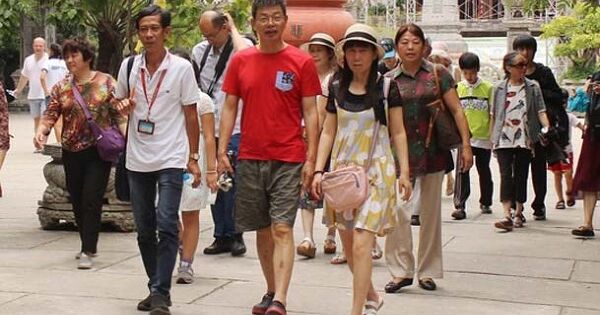 Trung Quốc và Hàn Quốc chiếm gần 50% khách quốc tế đến Việt Nam trong 8 tháng