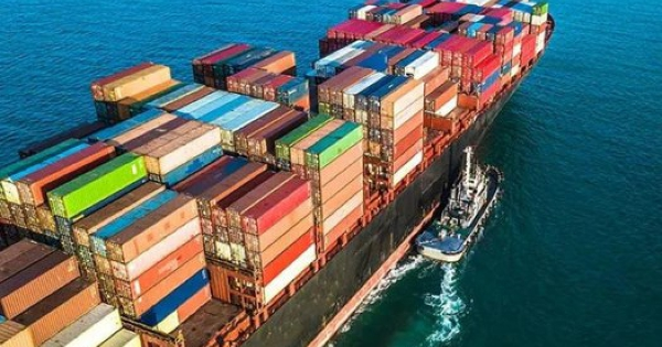 Xuất khẩu giảm tốc gần 18% trong nửa đầu tháng 9