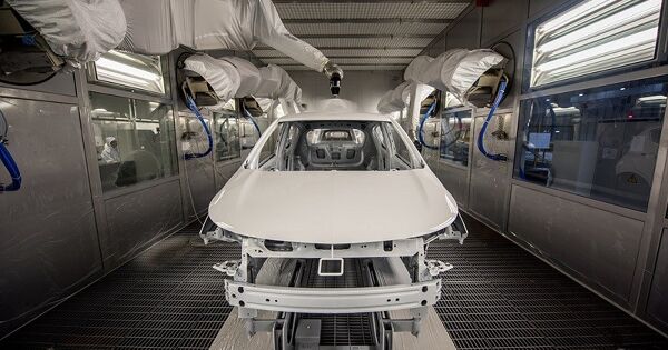 Những kế hoạch nhà máy ô tô tại Việt Nam: Cuộc đua thực hay 'bánh vẽ'?