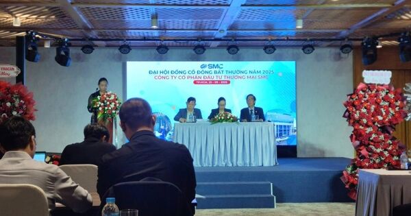 Chủ tịch SMC bất ngờ từ nhiệm, nhóm cổ đông mới lộ diện