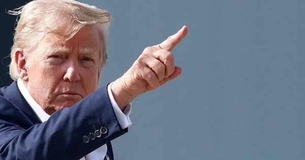 Ông Trump cân nhắc áp thuế với thiết bị điện tử dựa trên số chip