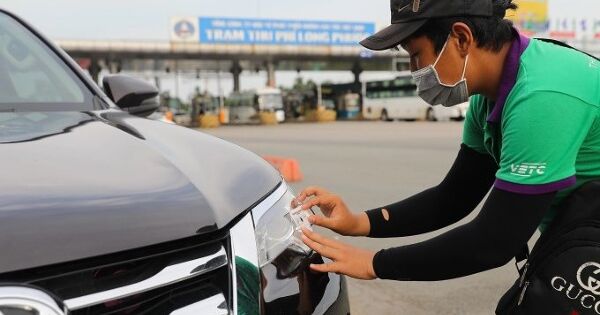 Sát 'giờ G', doanh nghiệp vẫn khó chuyển sang tài khoản giao thông