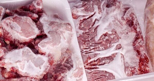 Nhập khẩu thịt heo đông lạnh tăng gần gấp đôi, đạt hơn 230 triệu USD