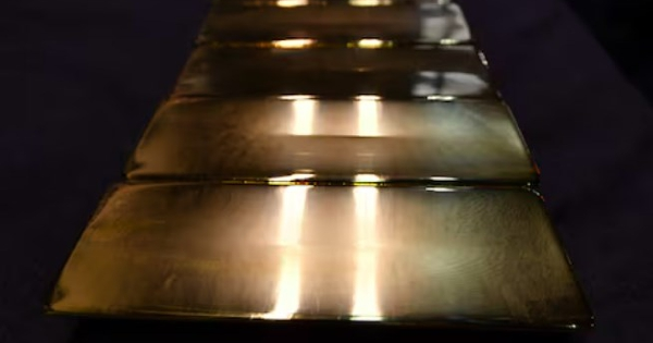 Giá vàng hôm nay 5/9: Điều chỉnh vì áp lực chốt lời