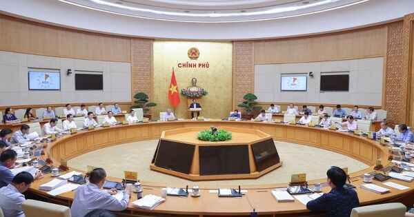 Thủ tướng yêu cầu kiểm soát biến động giá vàng, ngăn thao túng thị trường chứng khoán