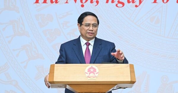 Thủ tướng: Sớm hoàn thiện chương trình hỗ trợ doanh nghiệp Việt Nam ra thế giới