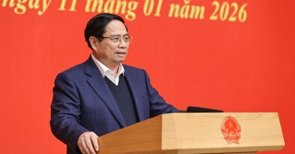 Thủ tướng: Tiếp tục tinh gọn bộ máy Trung ương và địa phương