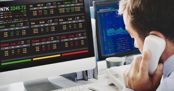 Khối ngoại bán ròng phiên thứ hai liên tiếp, tâm điểm VHM, MSN