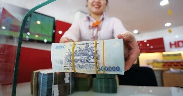 Ngân hàng đầu tiên công bố BCTC quý IV: Lợi nhuận tăng ba con số