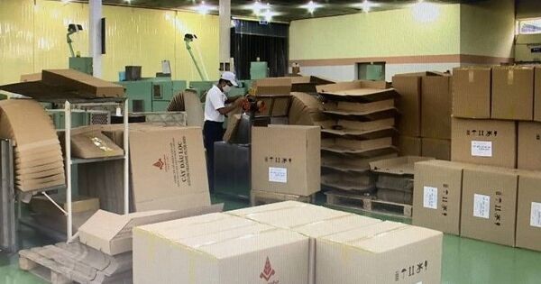 Một công ty làm bao bì thuốc lá lãi kỷ lục nửa tỷ đồng mỗi ngày