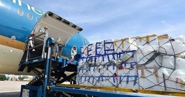 SCS lãi kỷ lục trước thềm áp lực sân bay Long Thành