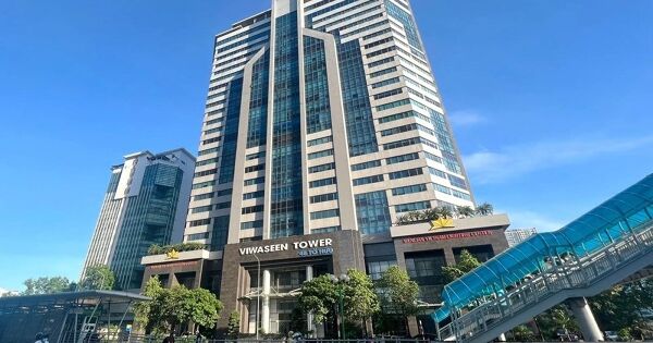 Vinaconex vắng mặt tại đại hội bất thường của công ty con vừa thâu tóm