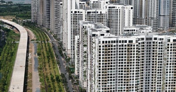 Bất động sản TP HCM bung nguồn cung dịp cận Tết