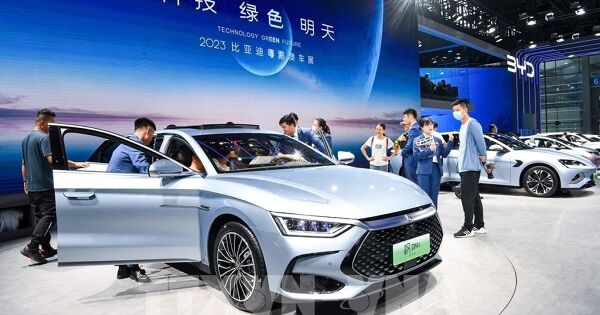 Tesla mất ngôi đầu xe điện toàn cầu vào tay BYD