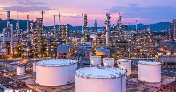 OPEC+ duy trì sản lượng dầu ổn định trước biến động tại Venezuela