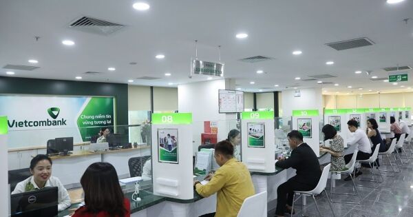 Vietcombank giữ vững vị trí quán quân lợi nhuận với hơn 44.000 tỷ đồng năm 2025, nợ xấu giảm 31%