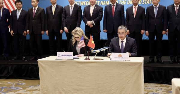 ‏Vietnam Airlines đầu tư 50 máy bay Boeing 737-8 trị giá 8,1 tỷ USD, tăng tốc phát triển đội tàu bay