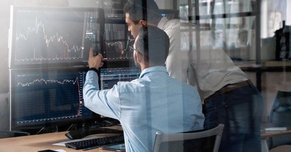 VN-Index sẽ diễn biến ra sao trong phiên khai Xuân?