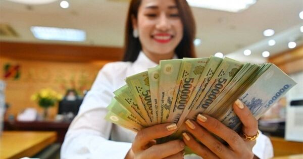 Thu nhập nhân viên VietinBank dẫn đầu toàn ngành, MB vượt Techcombank