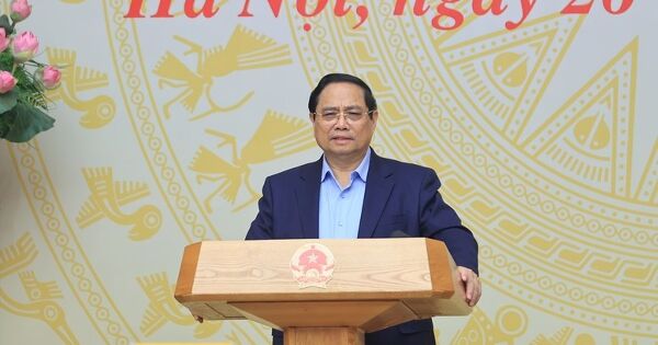 Thủ tướng yêu cầu tăng nguồn cung bất động sản ở các phân khúc, giảm giá nhà