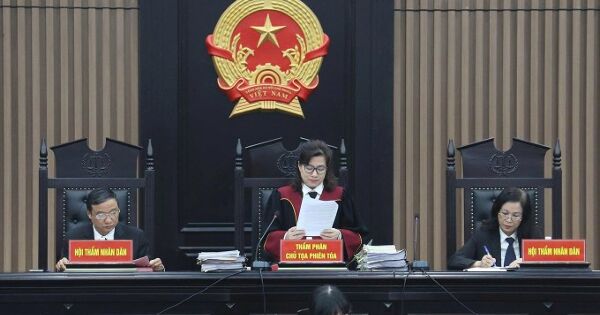 Nhiều cựu lãnh đạo VICEM phải bồi thường 300 tỷ trong vụ tháp nghìn tỷ bỏ hoang