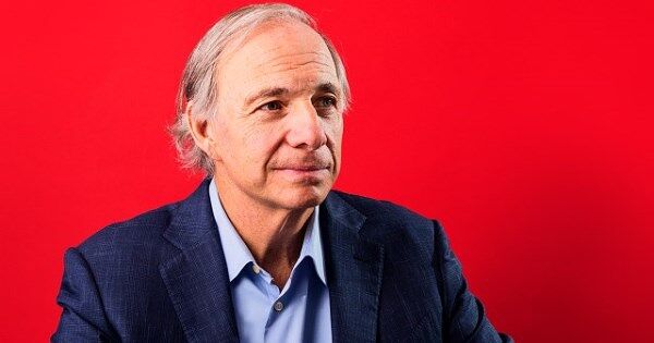 Huyền thoại Ray Dalio cảnh báo nguy cơ ‘chiến tranh vốn’, vàng là công cụ phòng hộ hàng đầu
