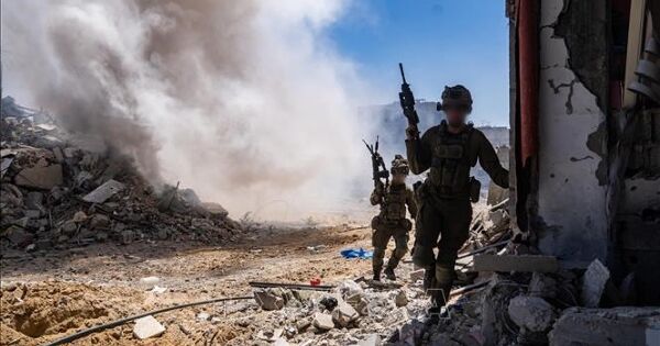 Israel tấn công phủ đầu Iran, ban bố tình trạng khẩn cấp toàn quốc