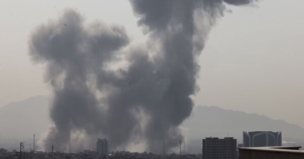 Toàn cảnh cuộc tấn công Mỹ - Israel vào Iran và diễn biến đáp trả