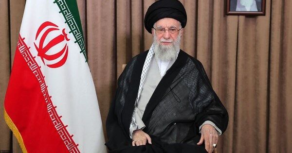 Ông Trump tuyên bố Lãnh tụ Tối cao Iran đã thiệt mạng, Tehran nói gì?