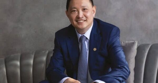 Chủ tịch Phát Đạt đăng ký mua 3 triệu cổ phiếu PDR