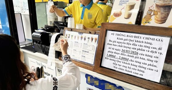 Tăng 5.000 đồng vì giá xăng tăng, đến khi giá xăng giảm, nhiều quán ăn vẫn giữ giá bán mới