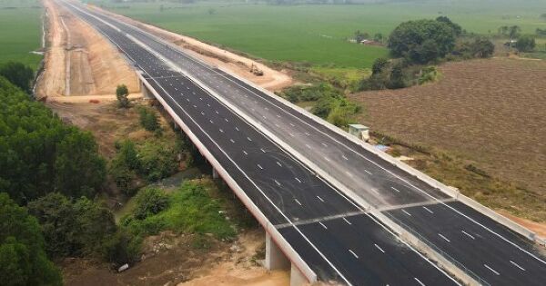 Khai thác 37 km cao tốc Biên Hòa - Vũng Tàu trước 31/3