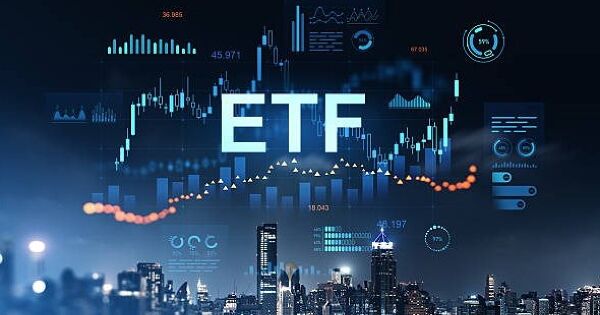 Fubon ETF bán hàng triệu cổ phiếu BSR, VIC, NAB giữa đợt cơ cấu tháng 3