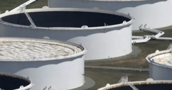 IEA: Bơm thêm dầu là chưa đủ, thế giới cần làm ba việc sau để hạ nhiệt cú sốc năng lượng