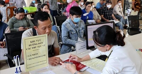 Hộ kinh doanh 'chạy đua' kỳ kê khai thuế đầu tiên