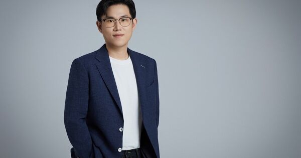 Người đưa 'Anh trai, Chị đẹp' về Việt Nam làm Phó tổng Yeah1