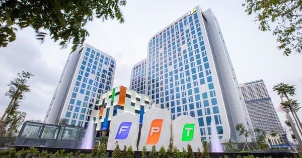 Khối ngoại bán ròng gần 10.000 tỷ đồng cổ phiếu FPT trong hơn một tháng