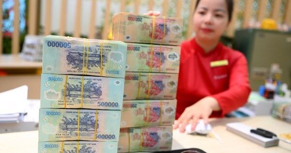 Lãi suất liên ngân hàng lên 12%
