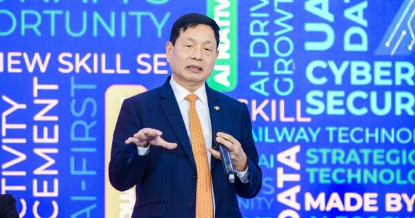 Chủ tịch FPT: Tôi rất thông cảm khi cổ phiếu xuống sâu và đứng yên lâu như vậy trong khi thị trường chứng khoán đang tăng trưởng