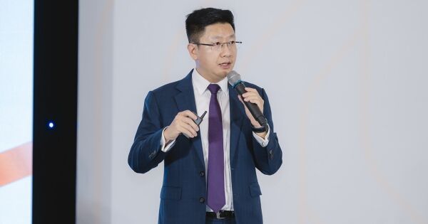 [LIVE] ĐHĐCĐ Chứng khoán SHS: CEO Nguyễn Duy Linh nói về tham vọng lại vị thế trong mảng môi giới khách hàng cá nhân và tổ chức