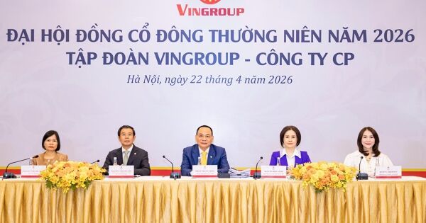 [LIVE] ĐHĐCĐ Vingroup: Cổ đông cảm ơn vì cổ phiếu VIC tăng, Chủ tịch khẳng định 'VinFast mãi mãi là hãng xe điện'