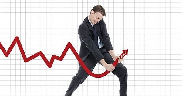 PC1 được 'giải cứu' sau chuỗi giảm sàn, thanh khoản vọt cao giữa lúc bị nhắc nhở công bố thông tin