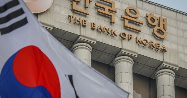 Dự trữ ngoại hối Hàn Quốc rơi xuống mức thấp nhất trong hai thập kỷ